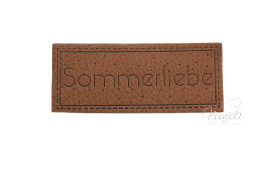 1 Stück - SOFT KuNSTLEDER LABEL - Sommerliebe - AUFNÄHER MIT VORGEDRUCKTER NÄHNAHT -  25mm x 60mm