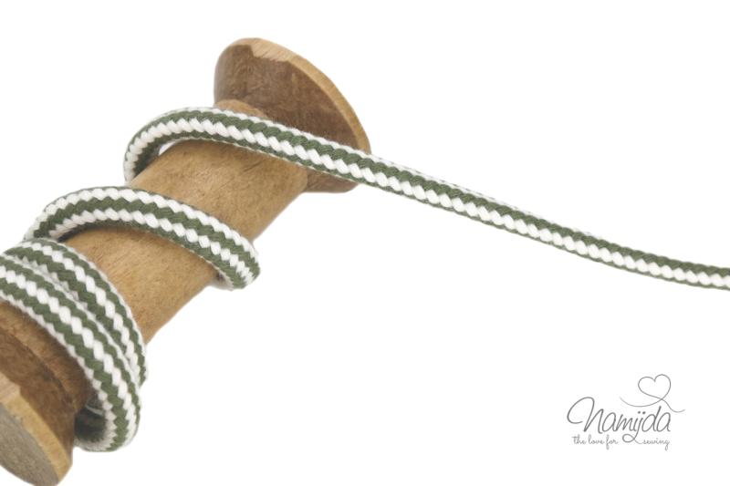 1 MTR. ♥ GEFLOCHTENE KORDEL - KHAKI/WEISS - 8mm ♥