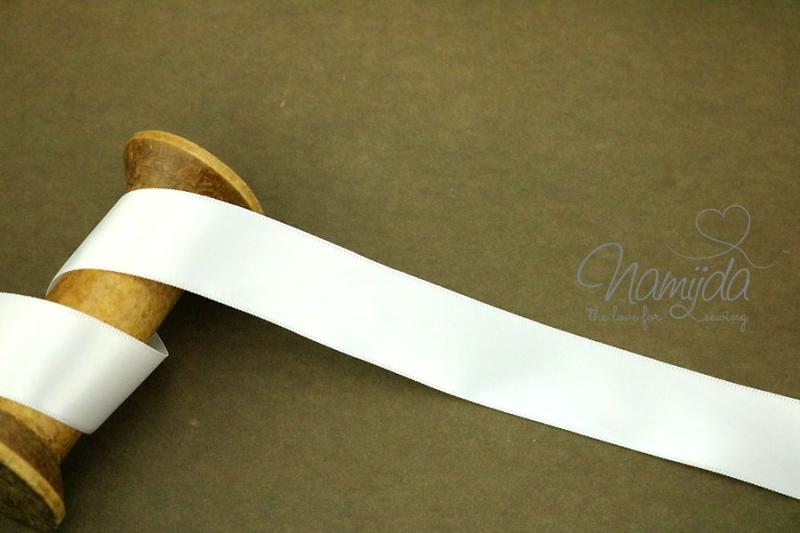 1 MTR. SATINBAND CREME - 25mm