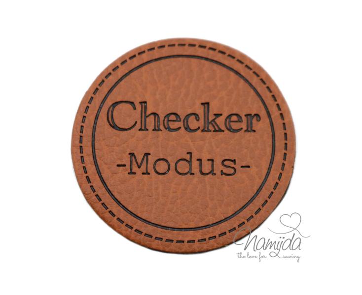 1 Stück - KuNSTLEDER LABEL - Checker -Modus- - AUFNÄHER MIT VORGEDRUCKTER NÄHNAHT - KREIS 45mm x 45mm